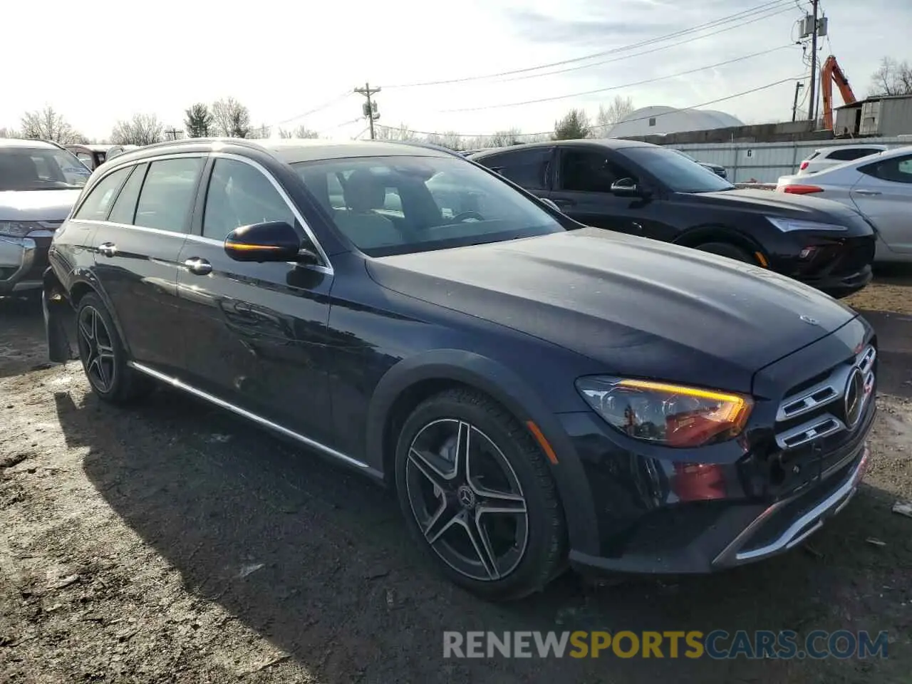 4 Photograph of a damaged car W1KZH6ABXMA957731 MERCEDES-BENZ E-CLASS 2021