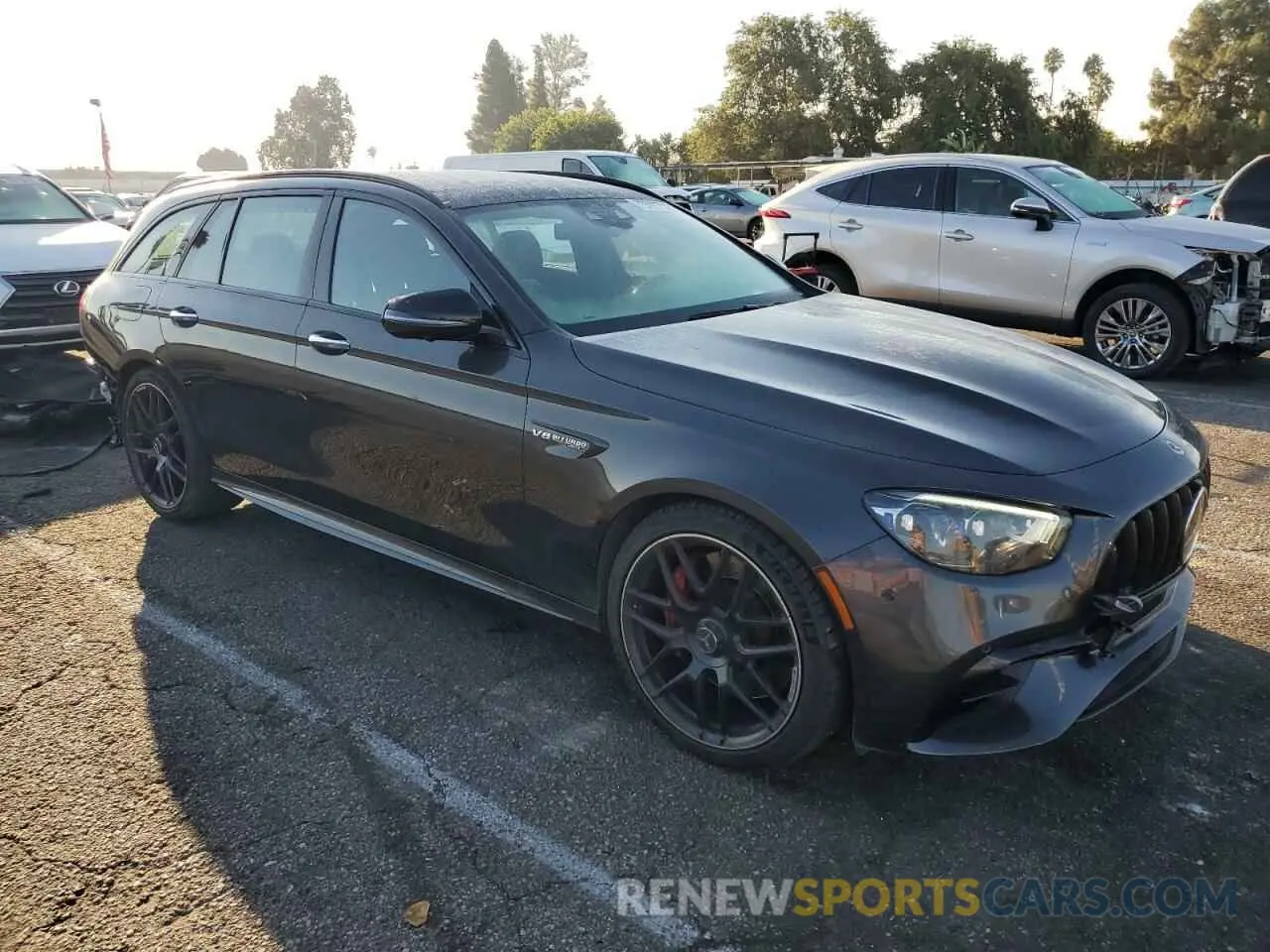 4 Photograph of a damaged car W1KZH8KB0MA976542 MERCEDES-BENZ E-CLASS 2021