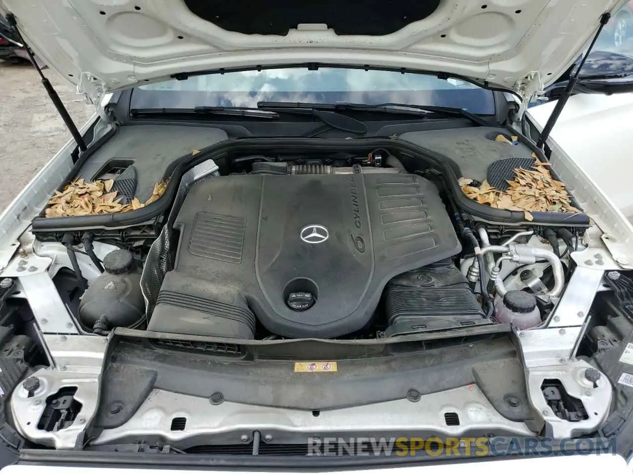 11 Photograph of a damaged car W1KZF5KB3NB073852 MERCEDES-BENZ E-CLASS 2022