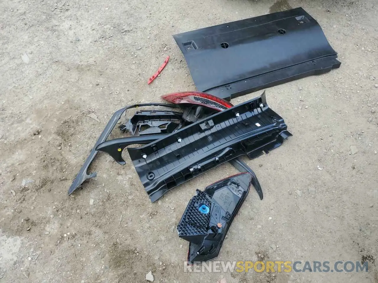12 Photograph of a damaged car W1KZF5KB3NB073852 MERCEDES-BENZ E-CLASS 2022
