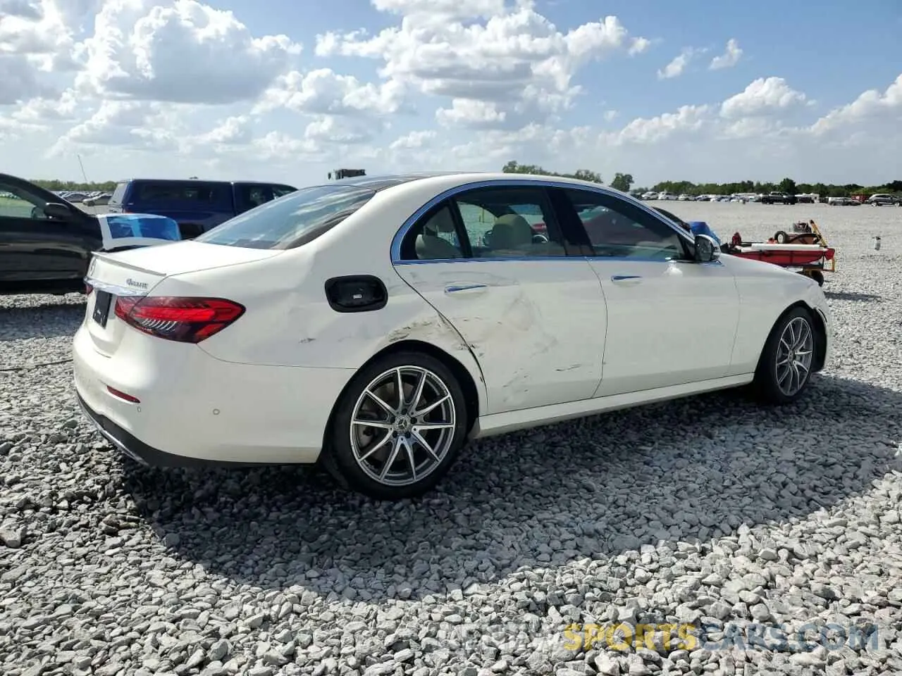 3 Photograph of a damaged car W1KZF5KB5NB084741 MERCEDES-BENZ E-CLASS 2022