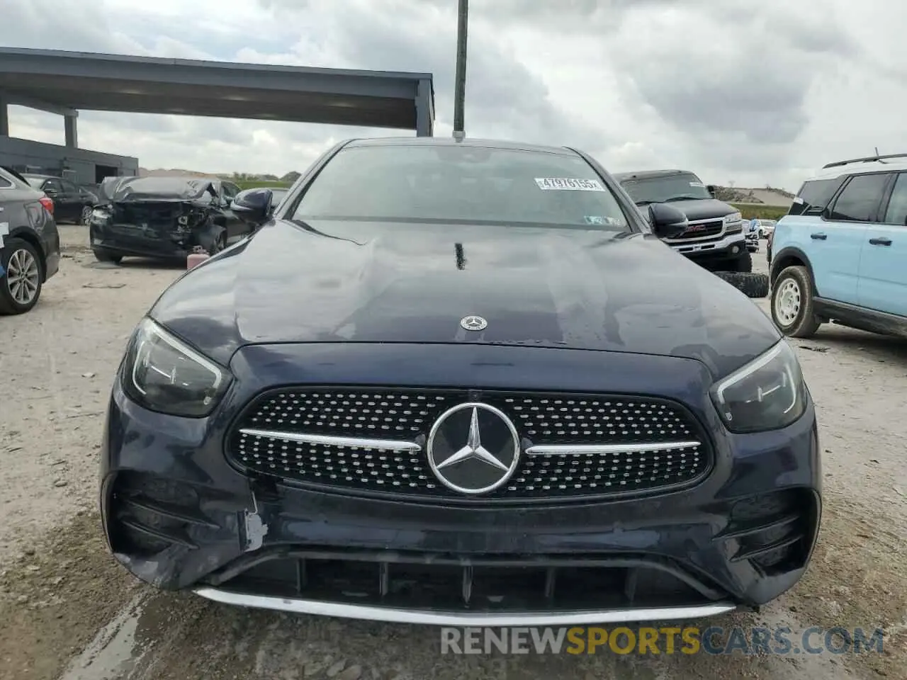 5 Photograph of a damaged car W1KZF5KB9NB057056 MERCEDES-BENZ E-CLASS 2022