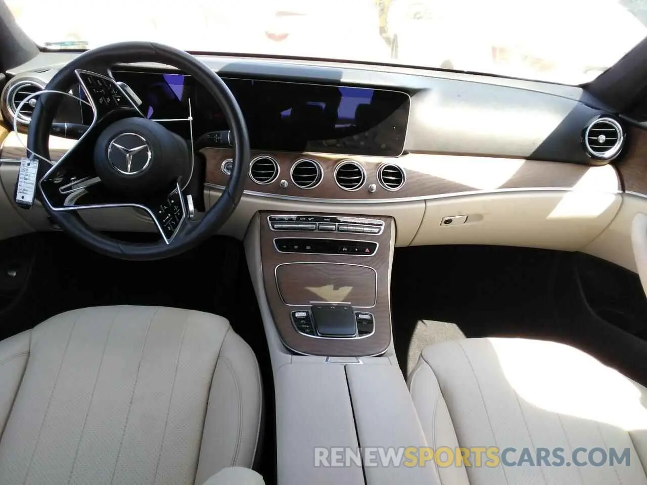 8 Photograph of a damaged car W1KZF8DB1NB074741 MERCEDES-BENZ E-CLASS 2022