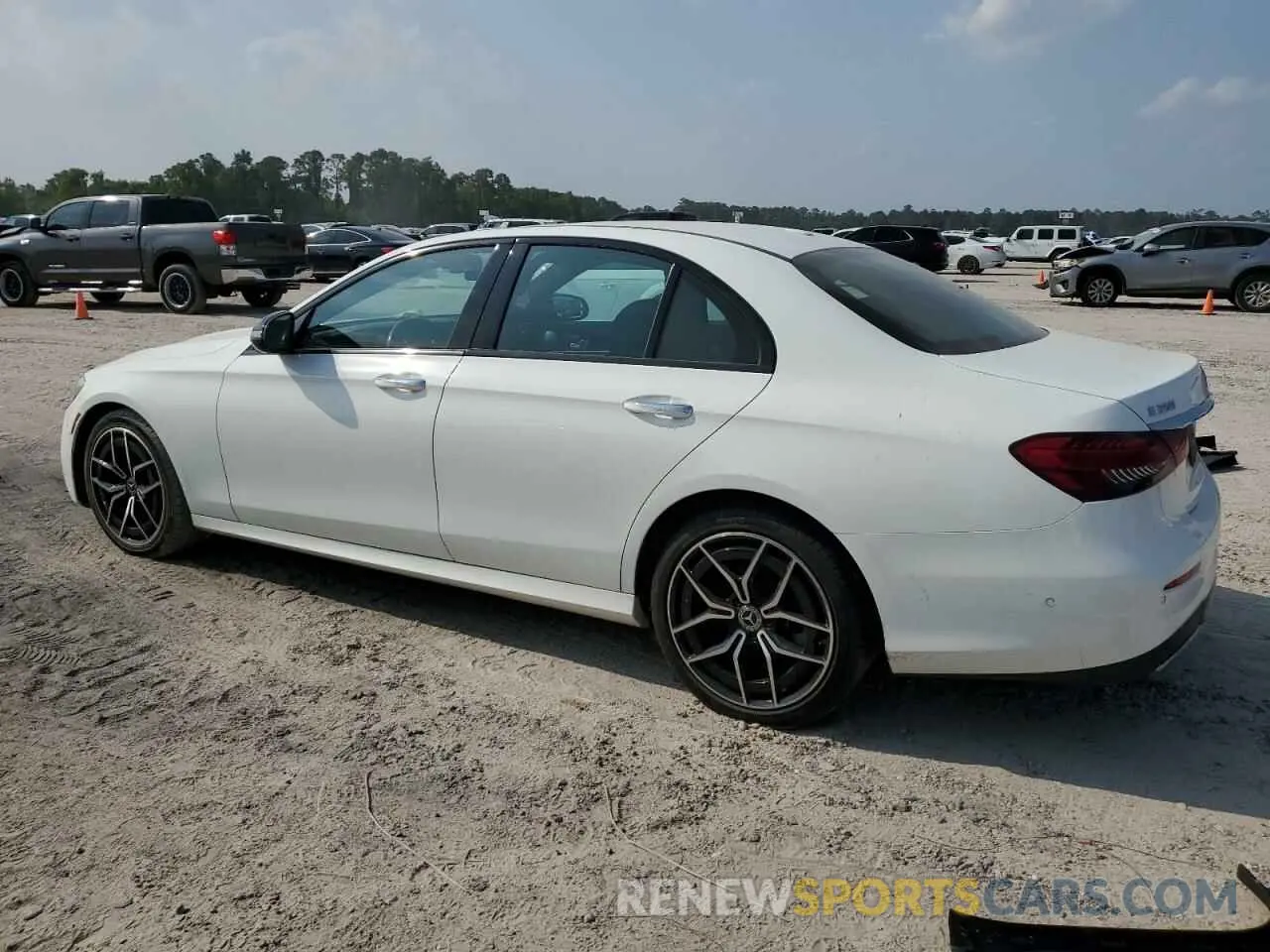 2 Photograph of a damaged car W1KZF8DB6NB091678 MERCEDES-BENZ E-CLASS 2022