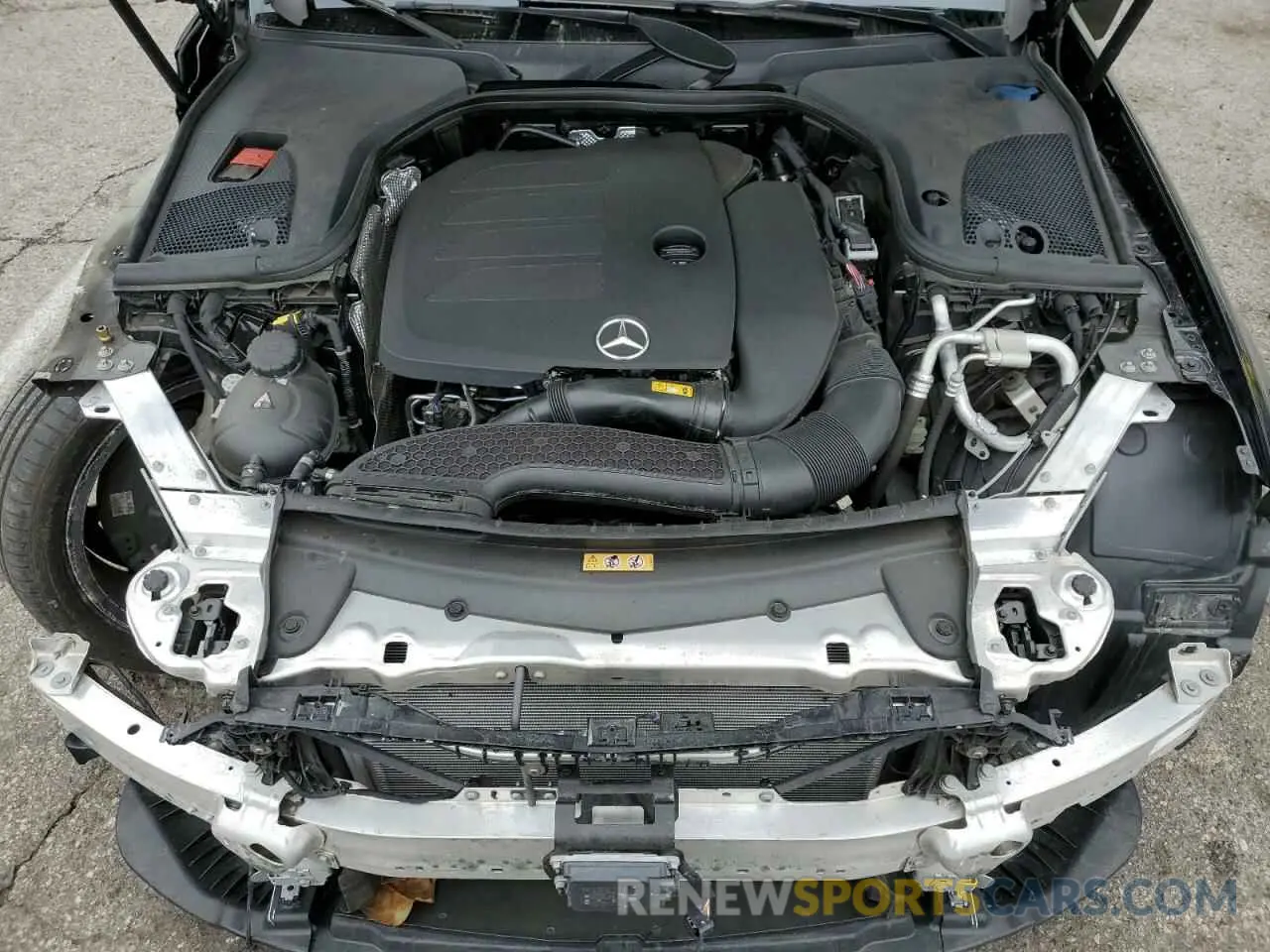 11 Photograph of a damaged car W1KZF8DB6NB098663 MERCEDES-BENZ E-CLASS 2022