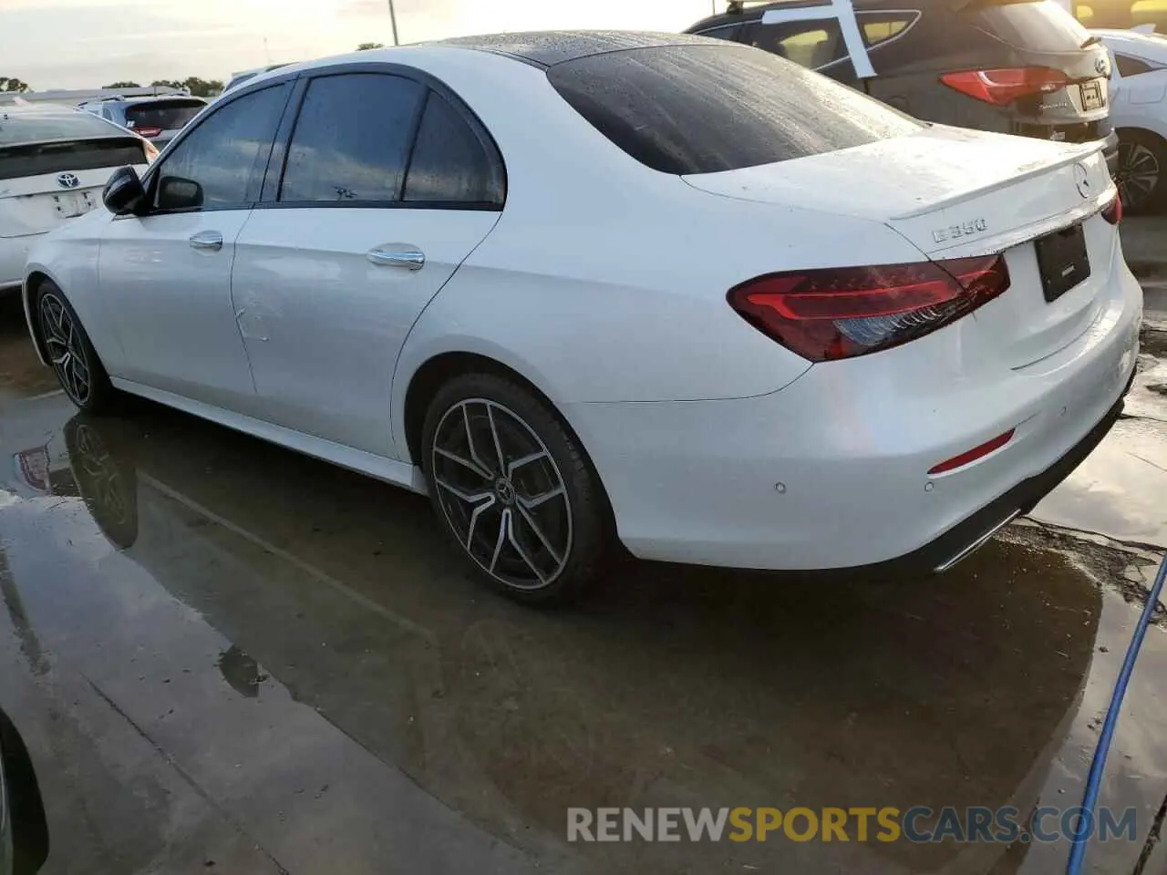 2 Фотография поврежденного автомобиля W1KZF8DB7NB053005 MERCEDES-BENZ E-CLASS 2022