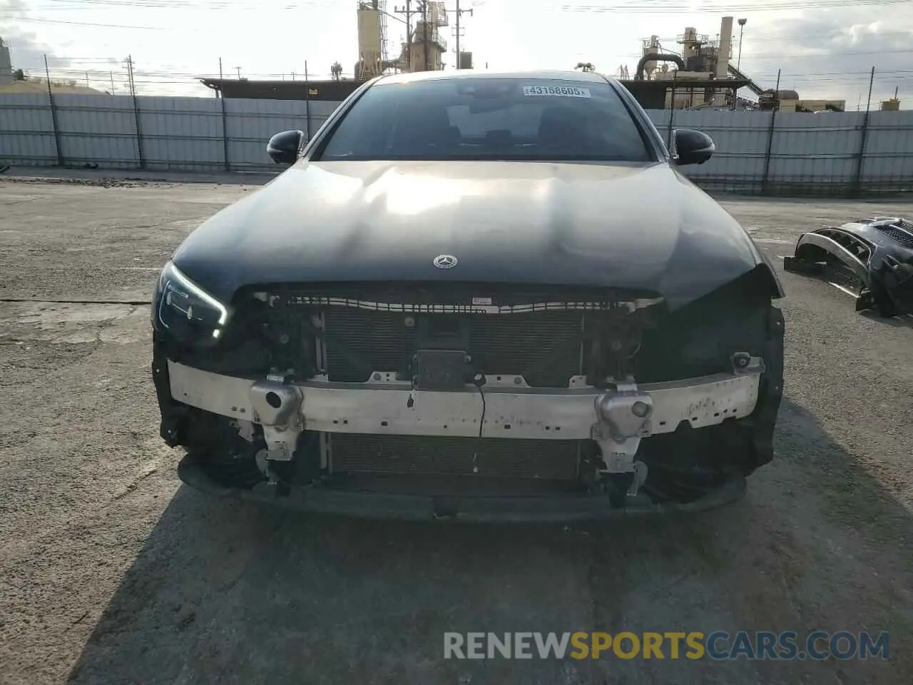 5 Photograph of a damaged car W1KZF8DB8NB080388 MERCEDES-BENZ E-CLASS 2022