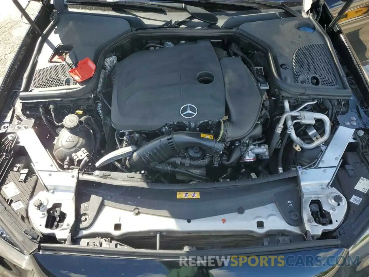 11 Photograph of a damaged car W1KZF8DB9NB070677 MERCEDES-BENZ E-CLASS 2022