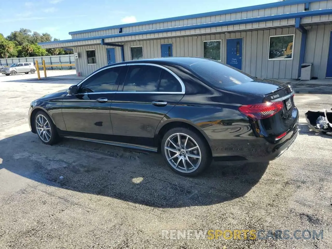 2 Photograph of a damaged car W1KZF8DB9NB070677 MERCEDES-BENZ E-CLASS 2022