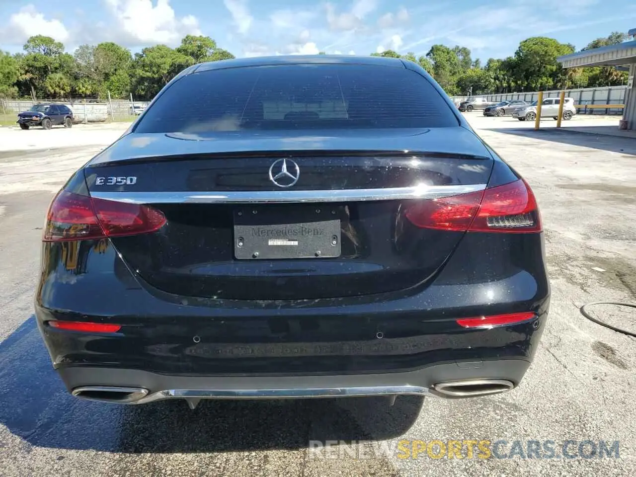 6 Photograph of a damaged car W1KZF8DB9NB070677 MERCEDES-BENZ E-CLASS 2022