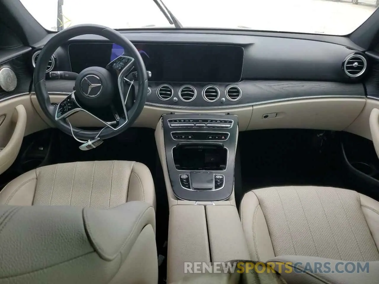8 Photograph of a damaged car W1KZF8DB9NB070677 MERCEDES-BENZ E-CLASS 2022