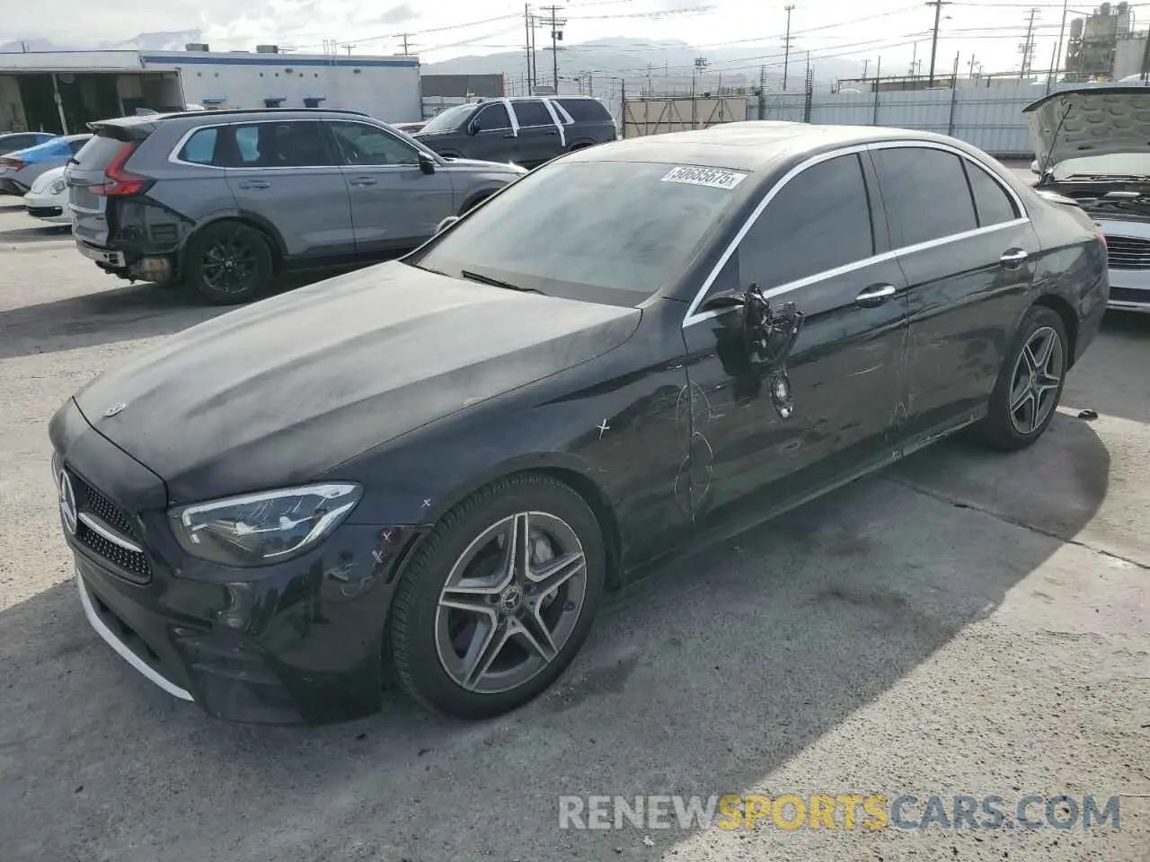 1 Фотография поврежденного автомобиля W1KZF8DBXNB022069 MERCEDES-BENZ E-CLASS 2022