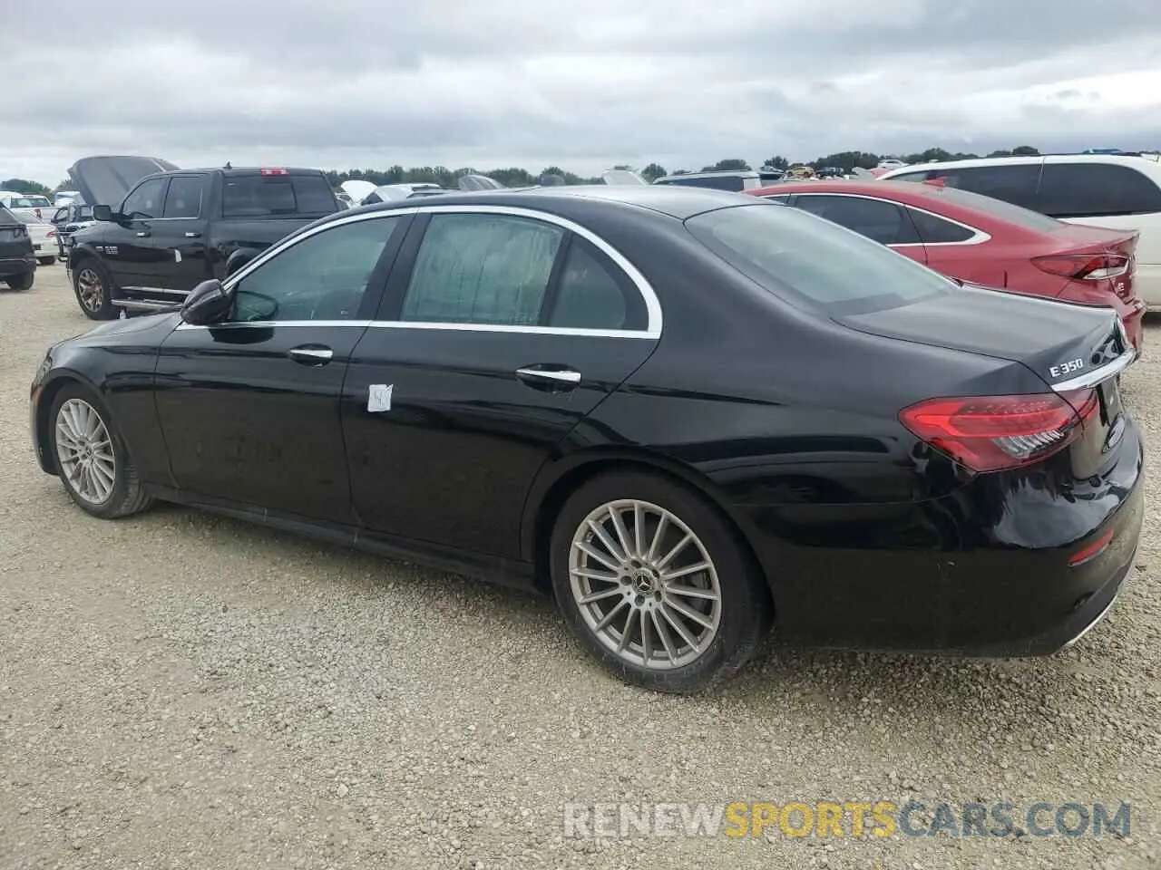 2 Photograph of a damaged car W1KZF8EB0NB052860 MERCEDES-BENZ E-CLASS 2022