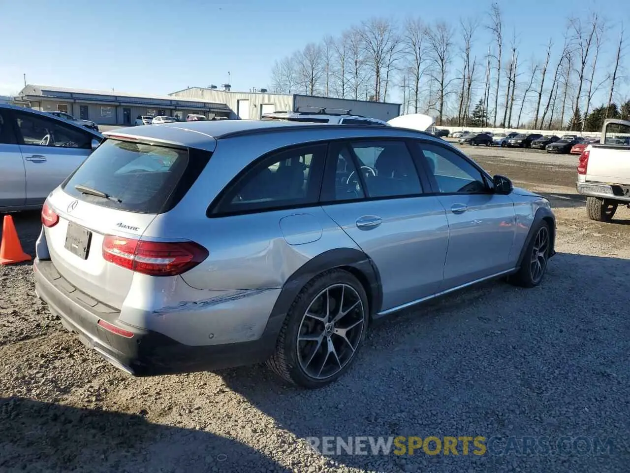 3 Photograph of a damaged car W1KZH6AB6NB039048 MERCEDES-BENZ E-CLASS 2022