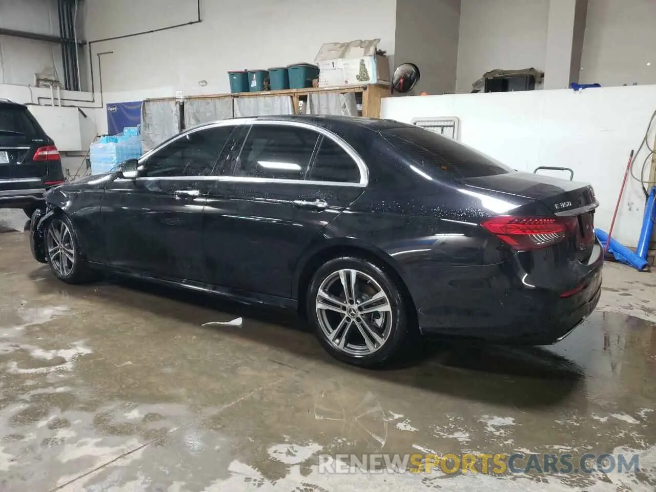 2 Photograph of a damaged car W1KZF8EB9PB182655 MERCEDES-BENZ E-CLASS 2023