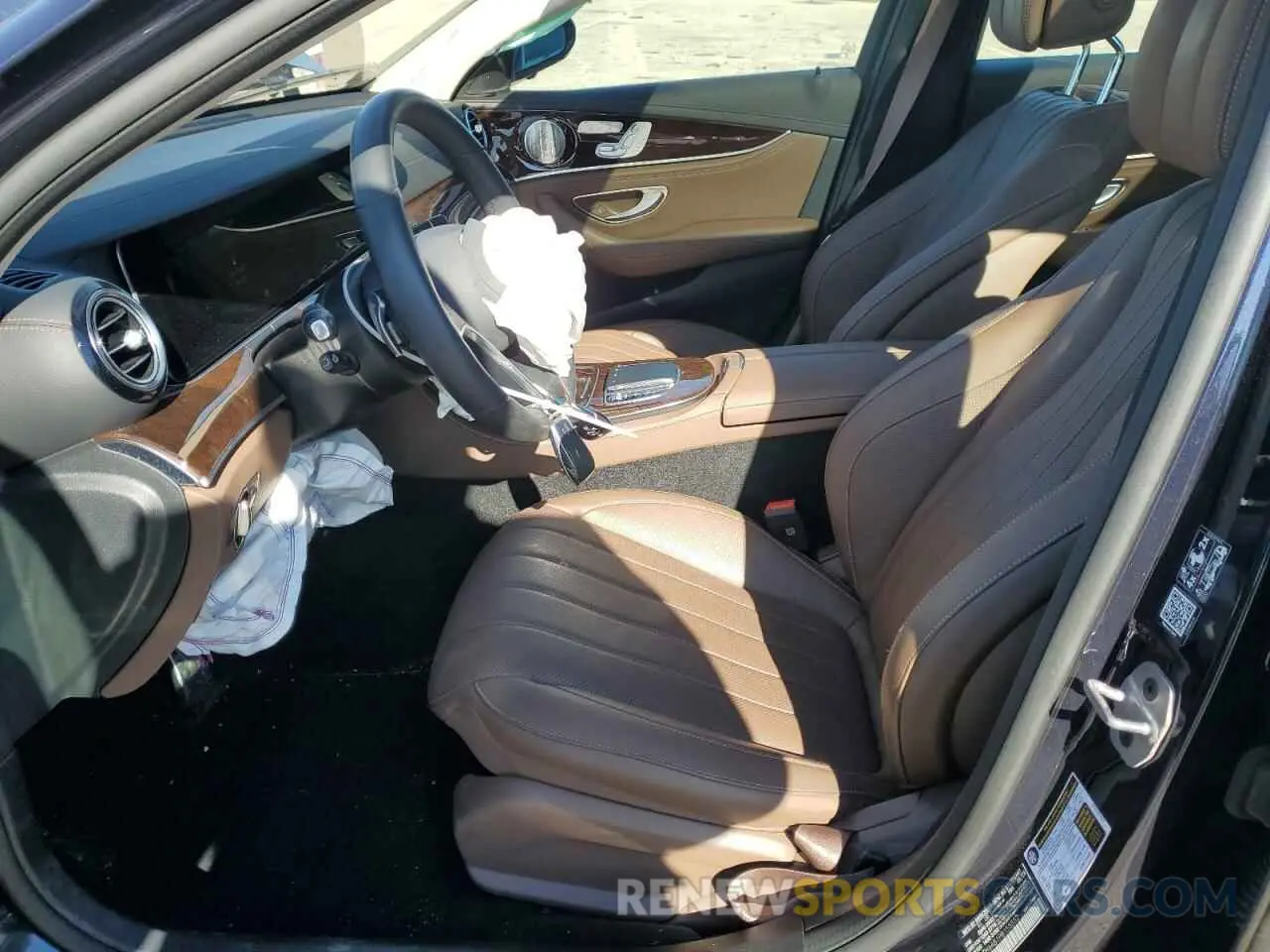 7 Фотография поврежденного автомобиля W1KZH6AB1PB155552 MERCEDES-BENZ E-CLASS 2023