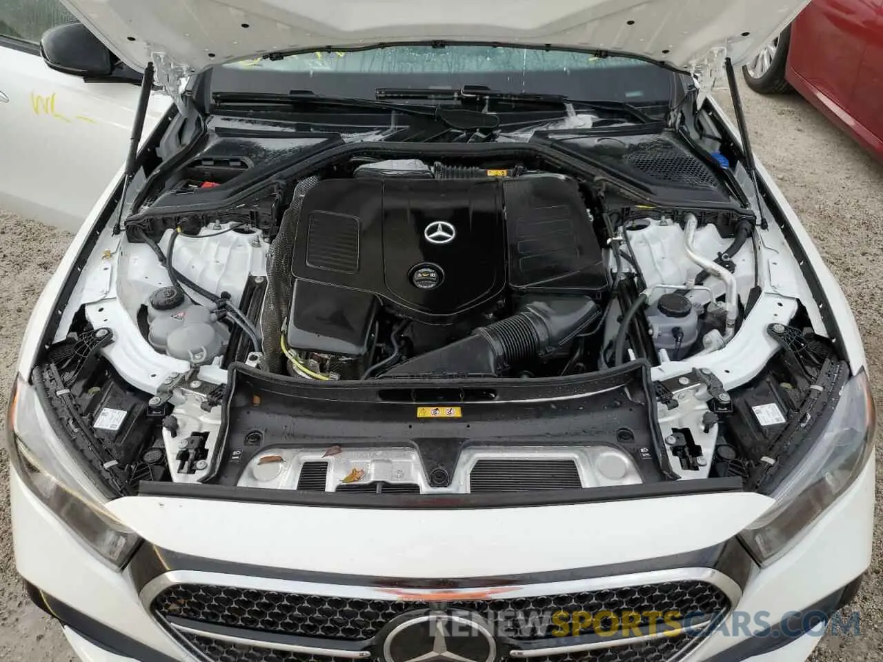 11 Photograph of a damaged car W1KLF4HB4RA042239 MERCEDES-BENZ E-CLASS 2024