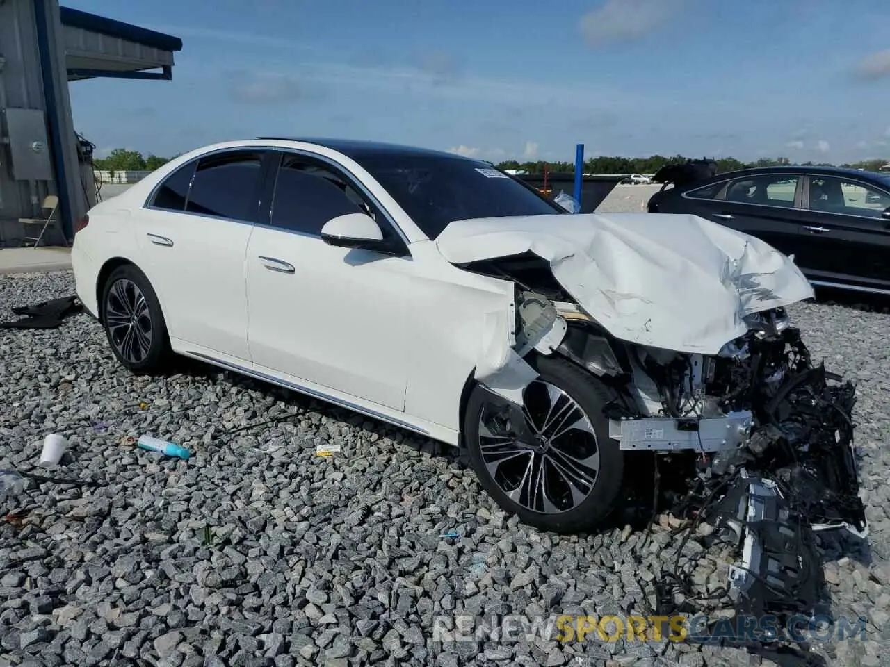 4 Фотография поврежденного автомобиля W1KLF4HB3SA134786 MERCEDES-BENZ E-CLASS 2025