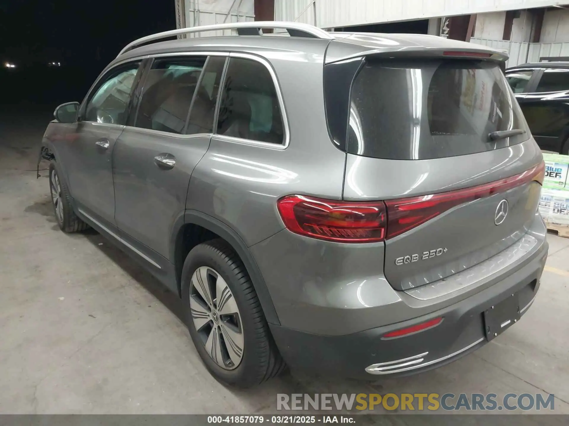 3 Photograph of a damaged car W1N9M0CB1RN100769 MERCEDES-BENZ EQB 2025