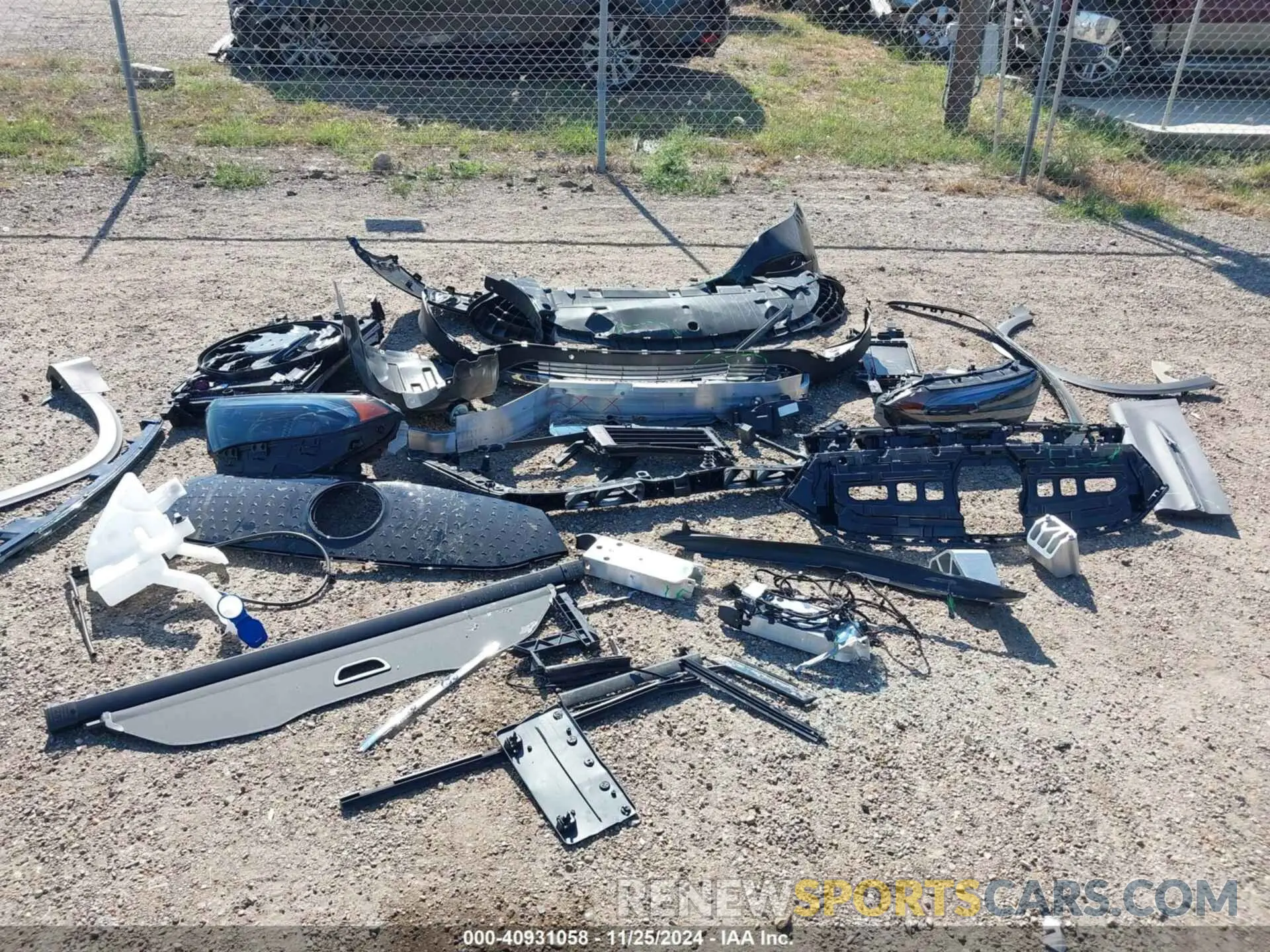 12 Photograph of a damaged car W1N9M0CB1RN092947 MERCEDES-BENZ EQB 250 SUV 2024