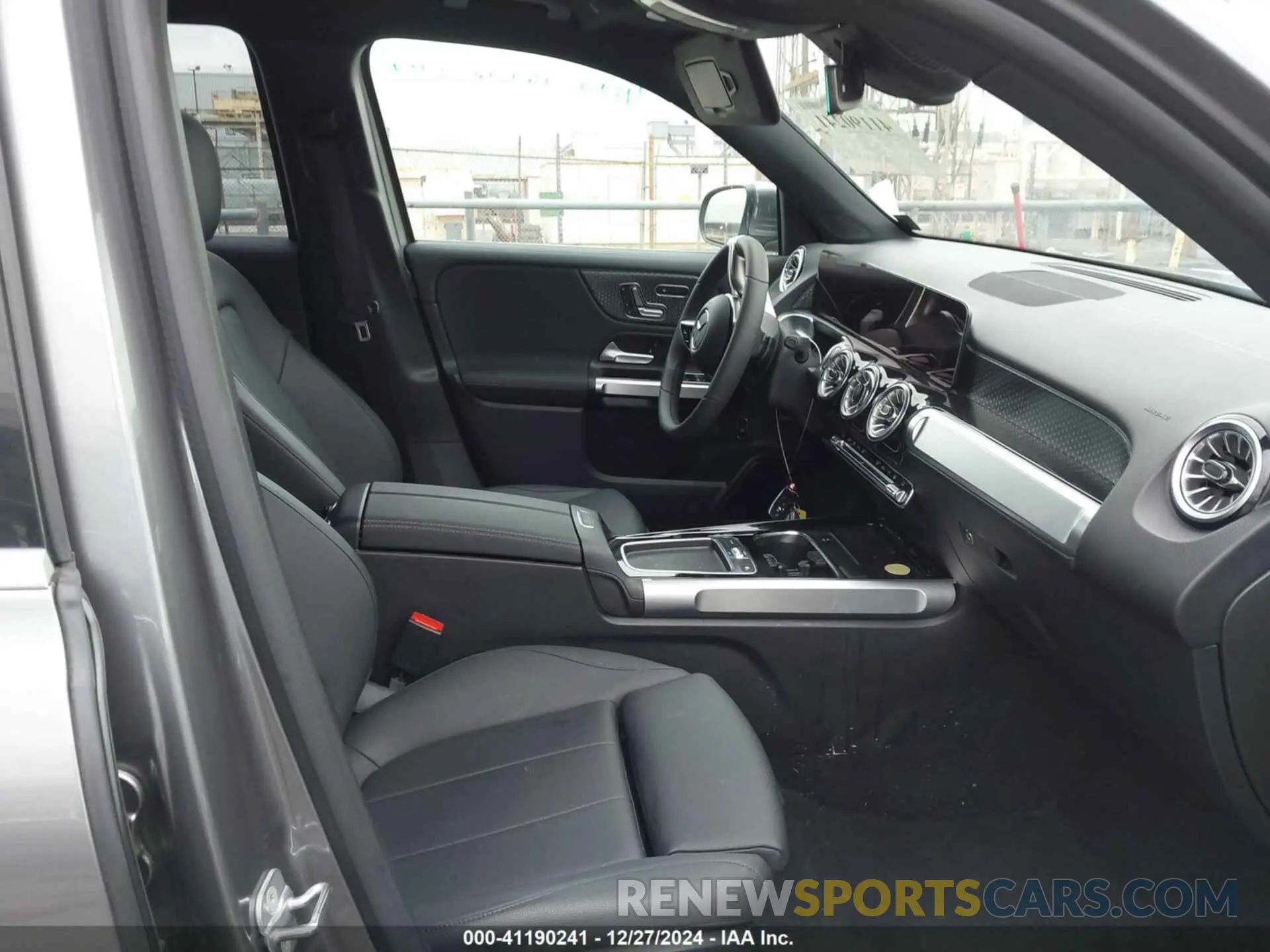 5 Photograph of a damaged car W1N9M0CB6RN091731 MERCEDES-BENZ EQB 250 SUV 2024