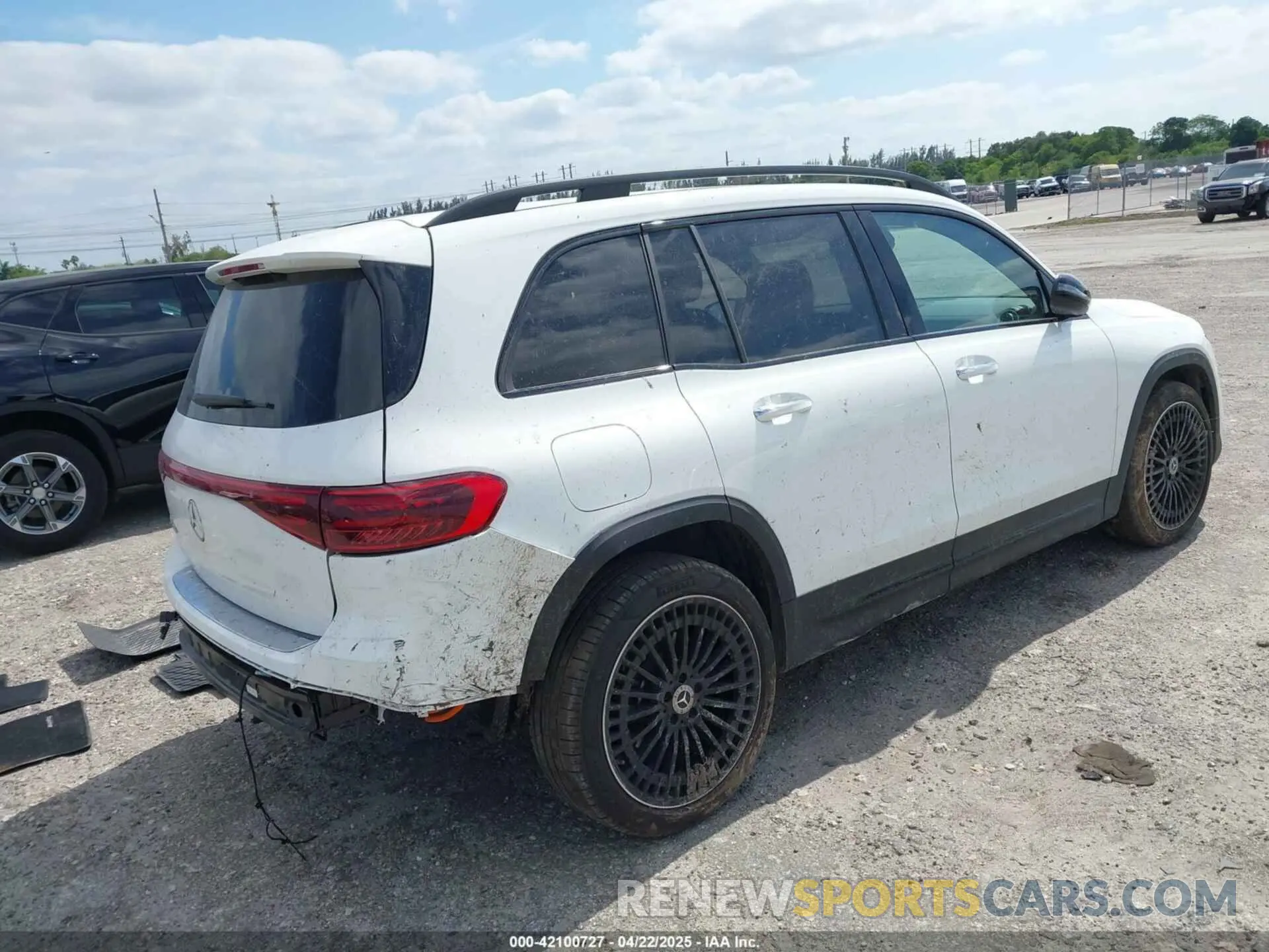 4 Фотография поврежденного автомобиля W1N9M0CB7RN109945 MERCEDES-BENZ EQB 250 SUV 2024