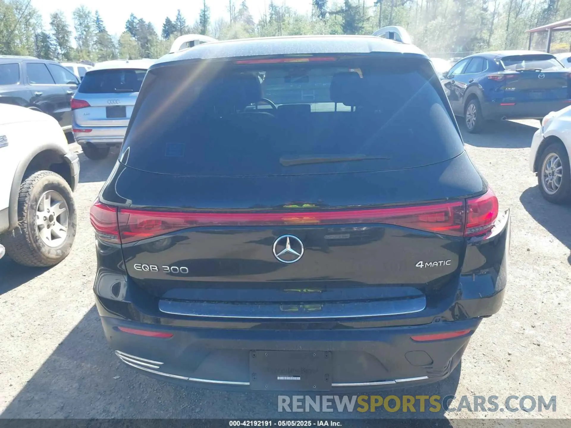 16 Photograph of a damaged car W1N9M0KBXNN012265 MERCEDES-BENZ EQB 300 SUV 2022