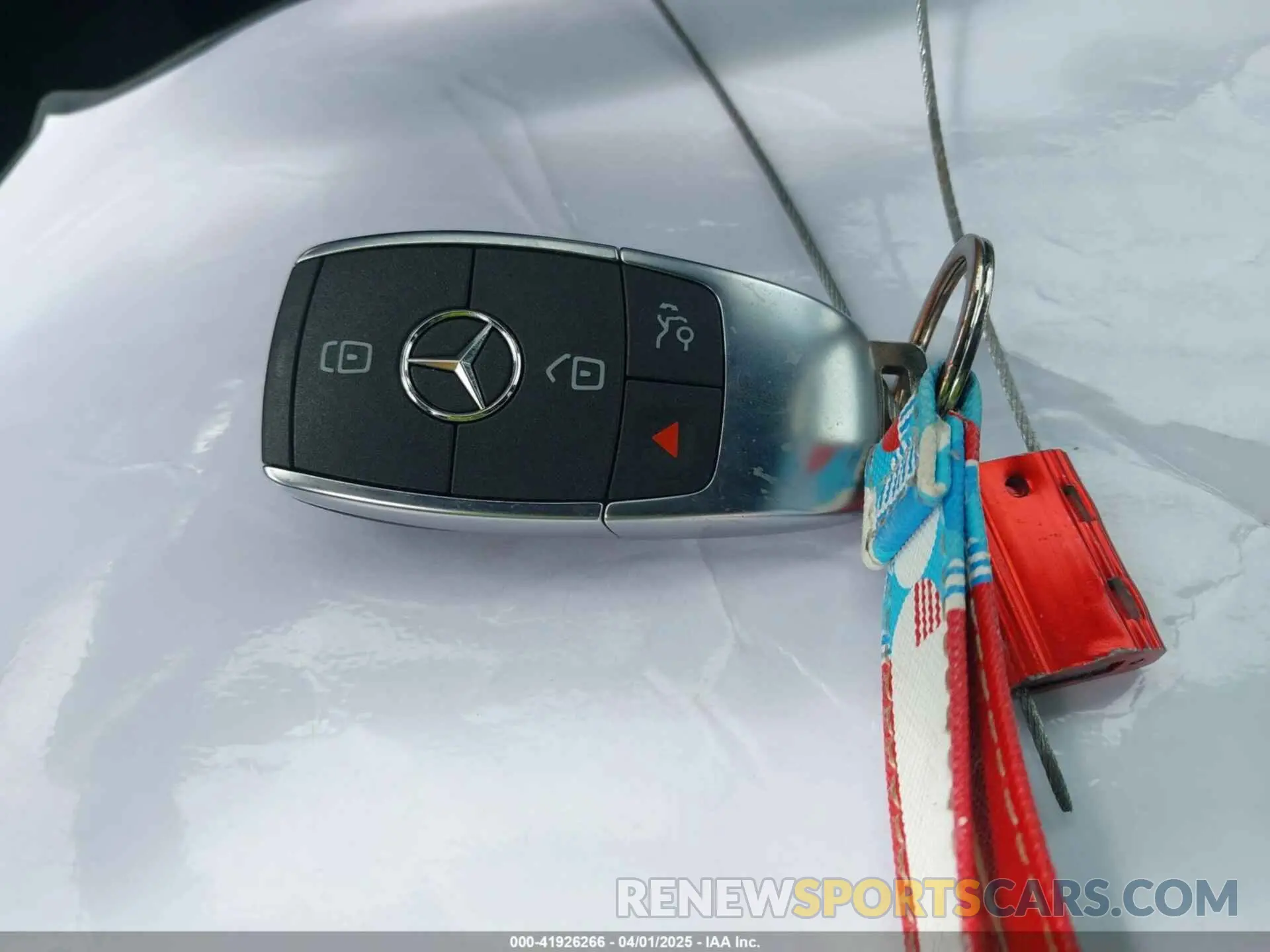 11 Фотография поврежденного автомобиля W1N9M0KBXPN039341 MERCEDES-BENZ EQB 300 SUV 2023