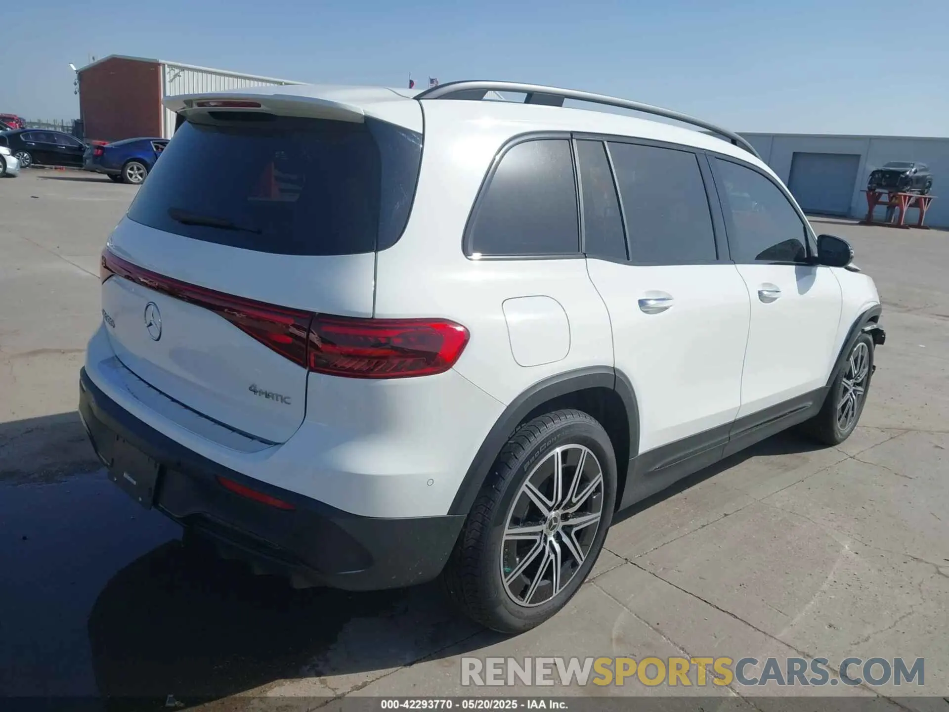 4 Photograph of a damaged car W1N9M0KB8RN104156 MERCEDES-BENZ EQB 300 SUV 2024