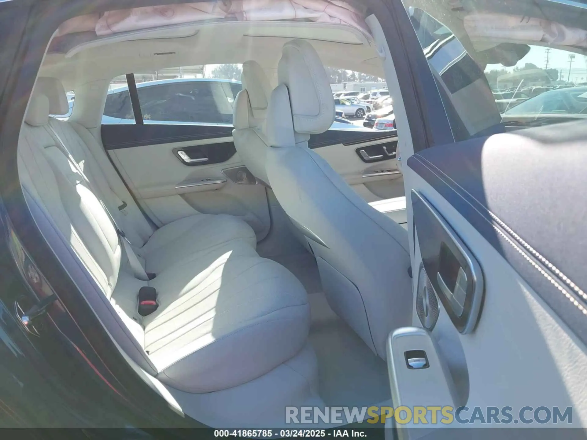 8 Фотография поврежденного автомобиля W1KEG2BB3RF059619 MERCEDES-BENZ EQE 350+ 2024