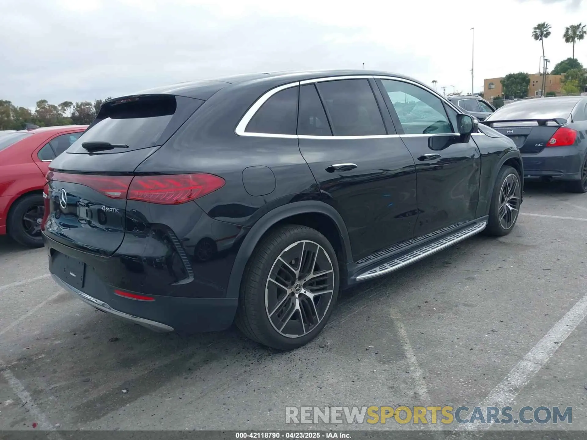 4 Photograph of a damaged car 4JGGM1CB3PA014027 MERCEDES-BENZ EQE 350 SUV 2023