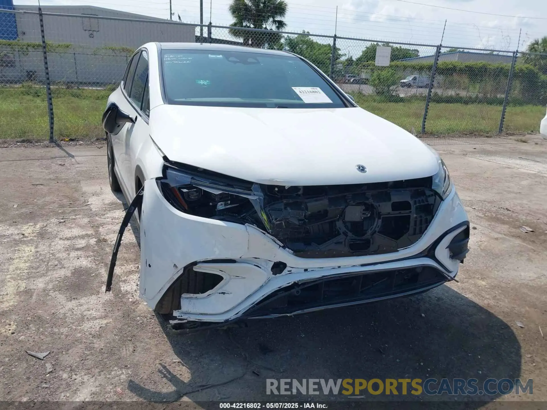 6 Photograph of a damaged car 4JGGM2BB0RA053569 MERCEDES-BENZ EQE 350+ SUV 2024