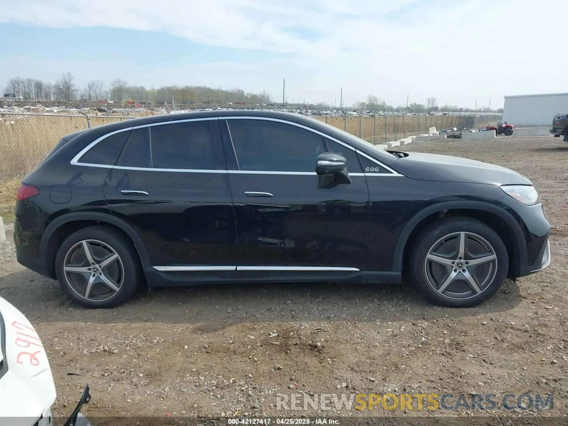 13 Photograph of a damaged car 4JGGM2CB3PA039628 MERCEDES-BENZ EQE 500 SUV 2023