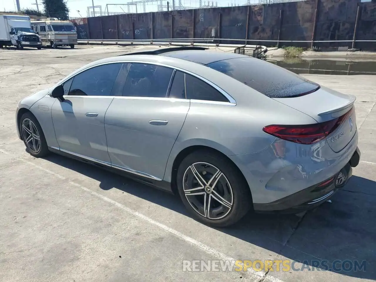 2 Фотография поврежденного автомобиля W1KEG2BB1PF018967 MERCEDES-BENZ EQE SEDAN 2023