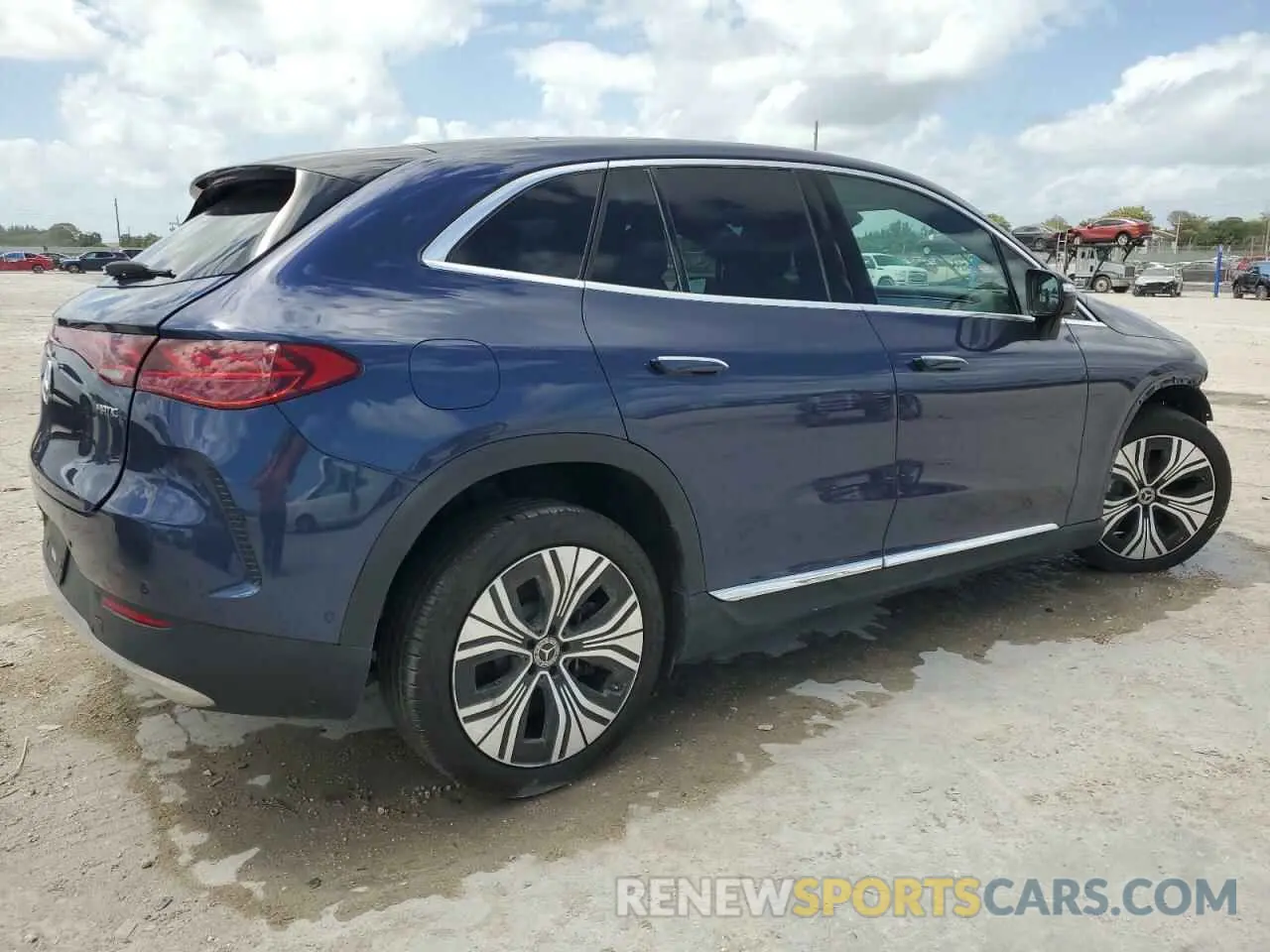 3 Photograph of a damaged car 4JGGM1CB9PA037764 MERCEDES-BENZ EQE SUV 35 2023
