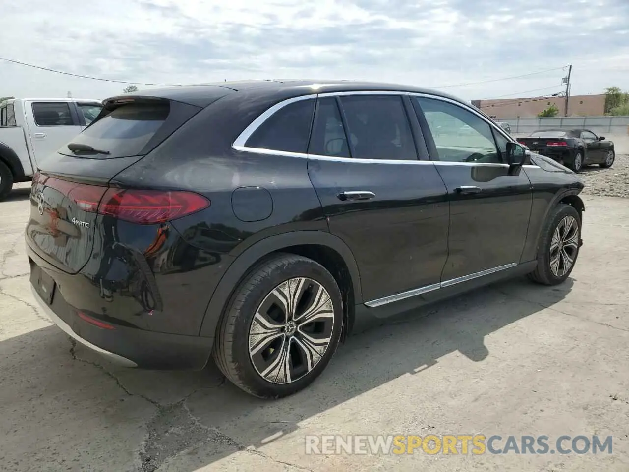 3 Photograph of a damaged car 4JGGM1CBXPA009973 MERCEDES-BENZ EQE SUV 35 2023
