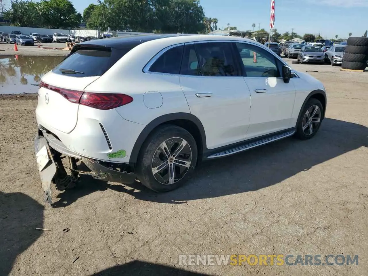 3 Photograph of a damaged car 4JGGM2BB1PA014647 MERCEDES-BENZ EQE SUV 35 2023