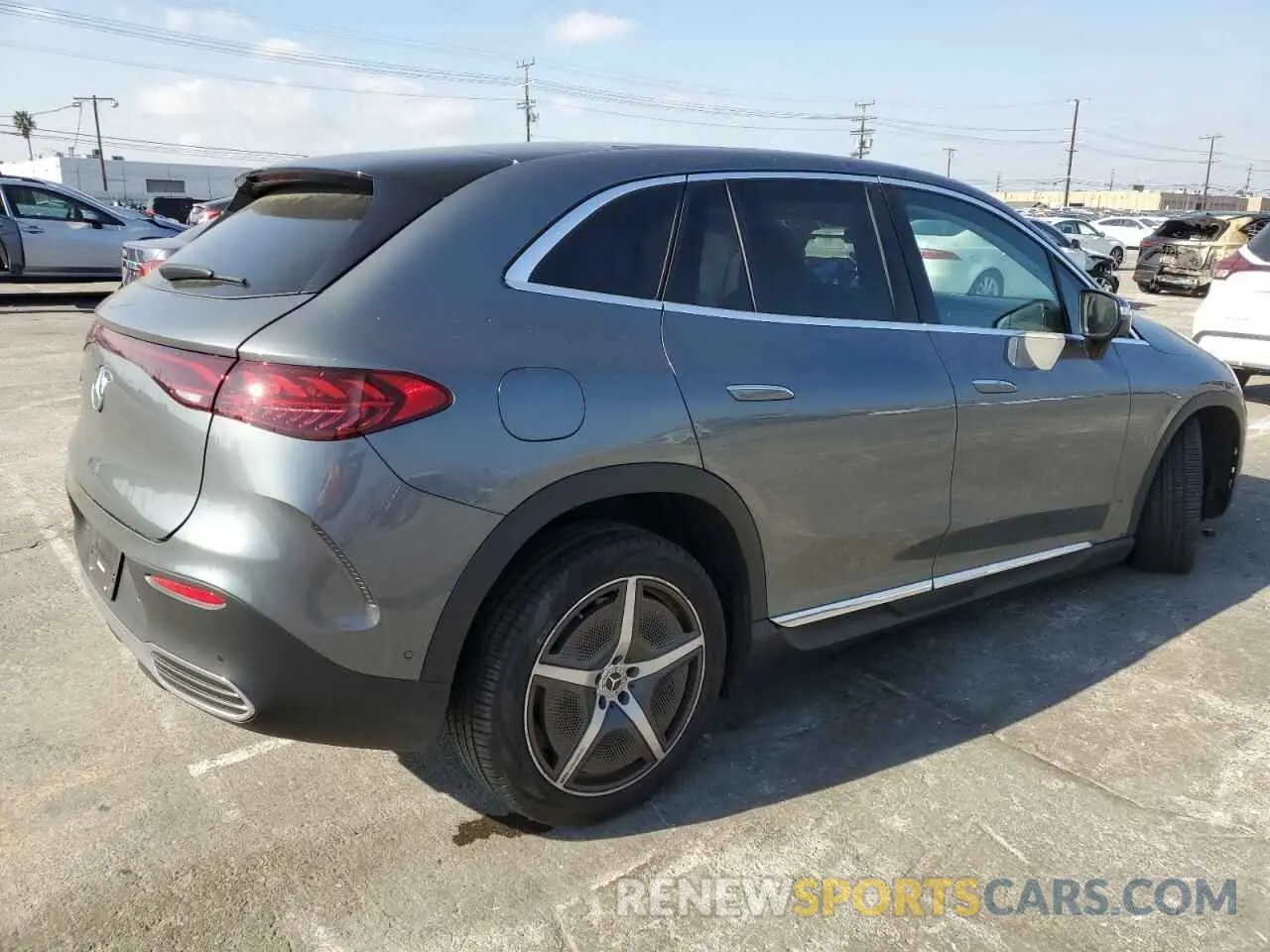 3 Photograph of a damaged car 4JGGM2BB1PA025762 MERCEDES-BENZ EQE SUV 35 2023