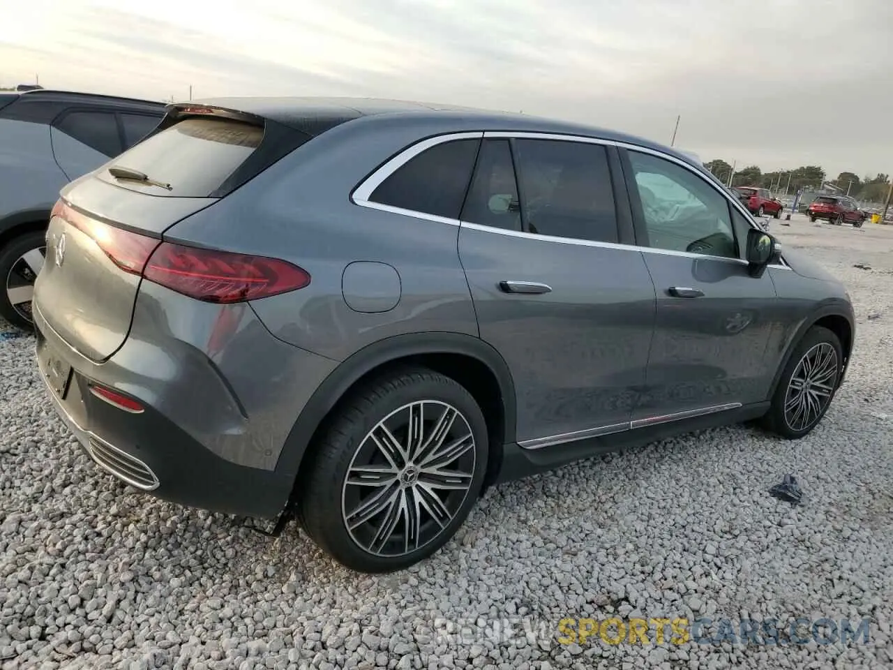 3 Photograph of a damaged car 4JGGM2BB5RA047704 MERCEDES-BENZ EQE SUV 35 2024