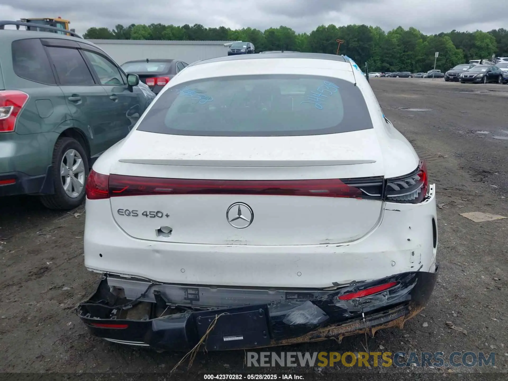 16 Photograph of a damaged car W1KCG2DB1NA007661 MERCEDES-BENZ EQS 450+ 2022