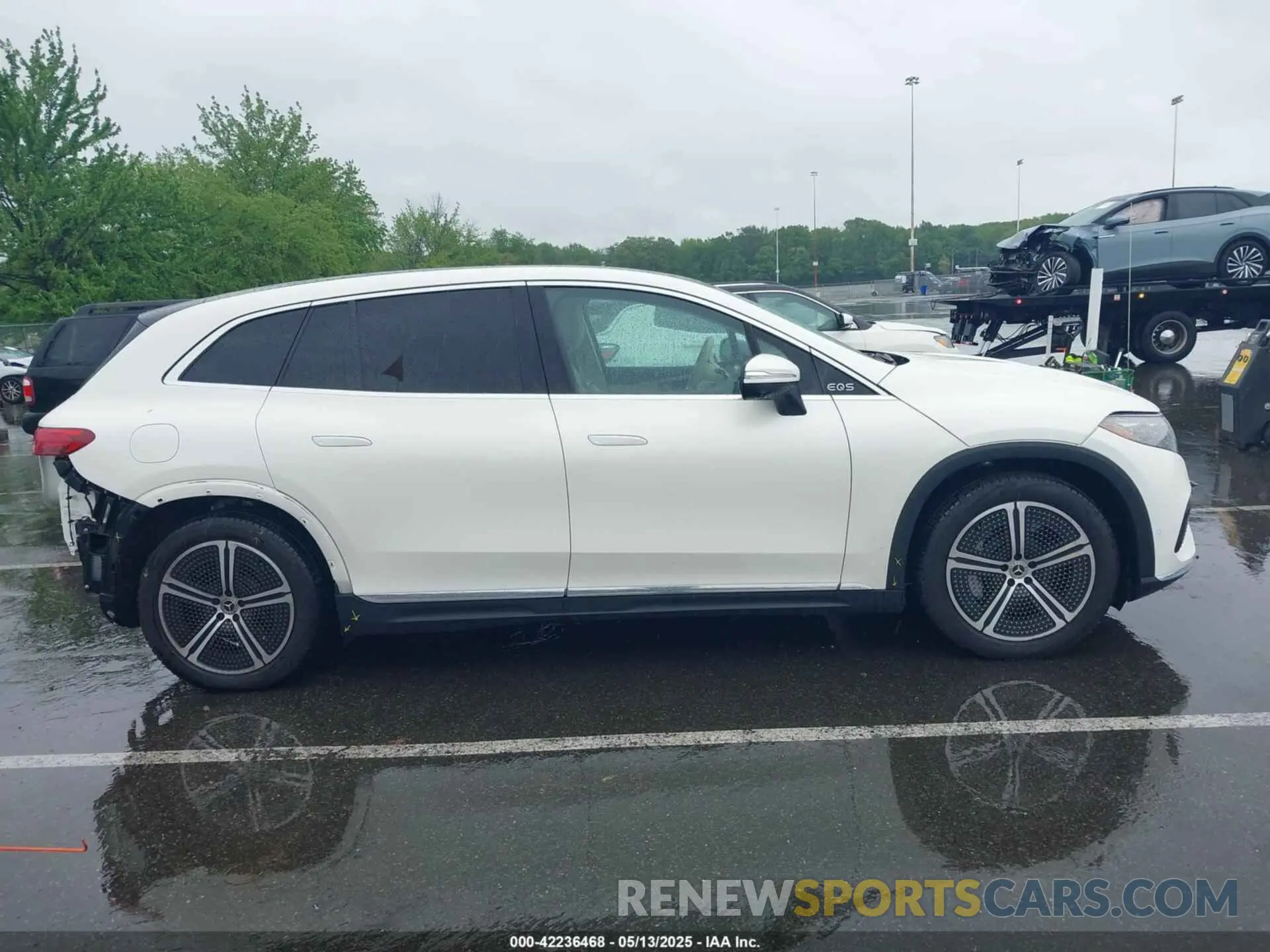 13 Photograph of a damaged car 4JGDM2EBXPA015987 MERCEDES-BENZ EQS 450 SUV 2023