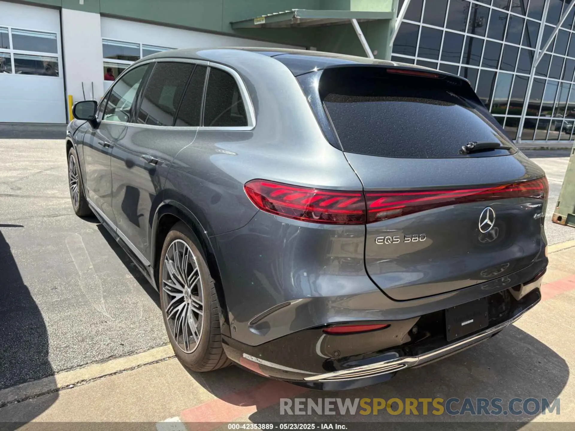 3 Photograph of a damaged car 4JGDM4EB3PA021318 MERCEDES-BENZ EQS 580 SUV 2023