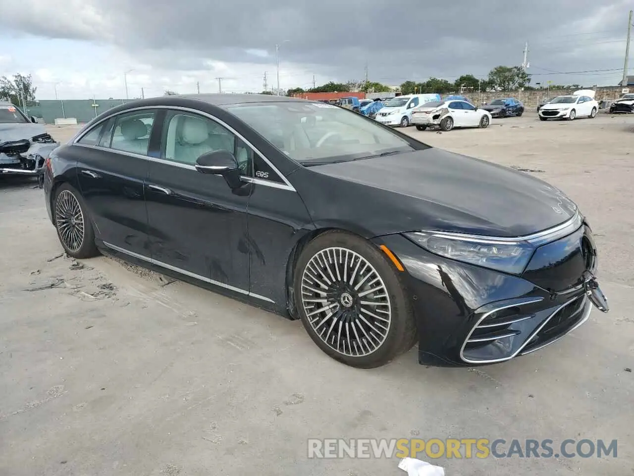 4 Photograph of a damaged car W1KCG2DB2PA034984 MERCEDES-BENZ EQS SEDAN 2023