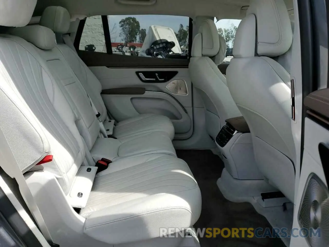 11 Photograph of a damaged car 4JGDM2DB0PA010573 MERCEDES-BENZ EQS SUV 45 2023