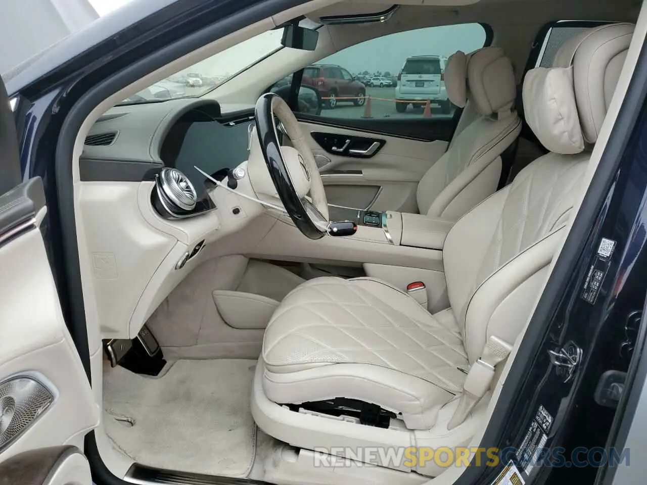 7 Photograph of a damaged car 4JGDX5FB8RA029333 MERCEDES-BENZ EQS SUV 68 2024