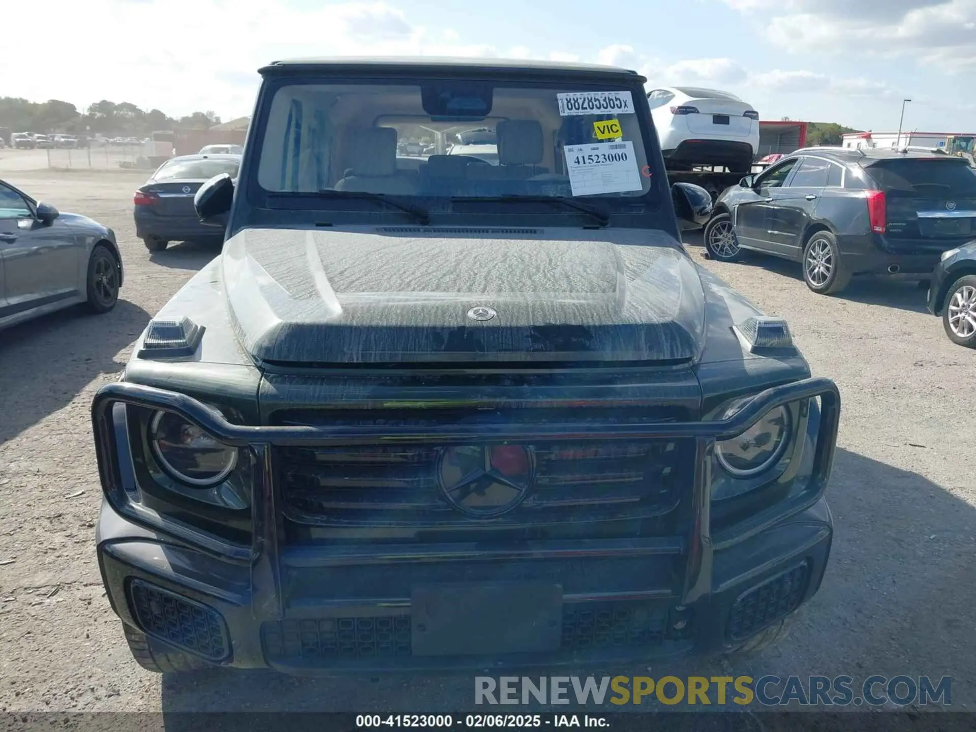 12 Photograph of a damaged car W1NWH1ABXSX001782 MERCEDES-BENZ G 550 2025