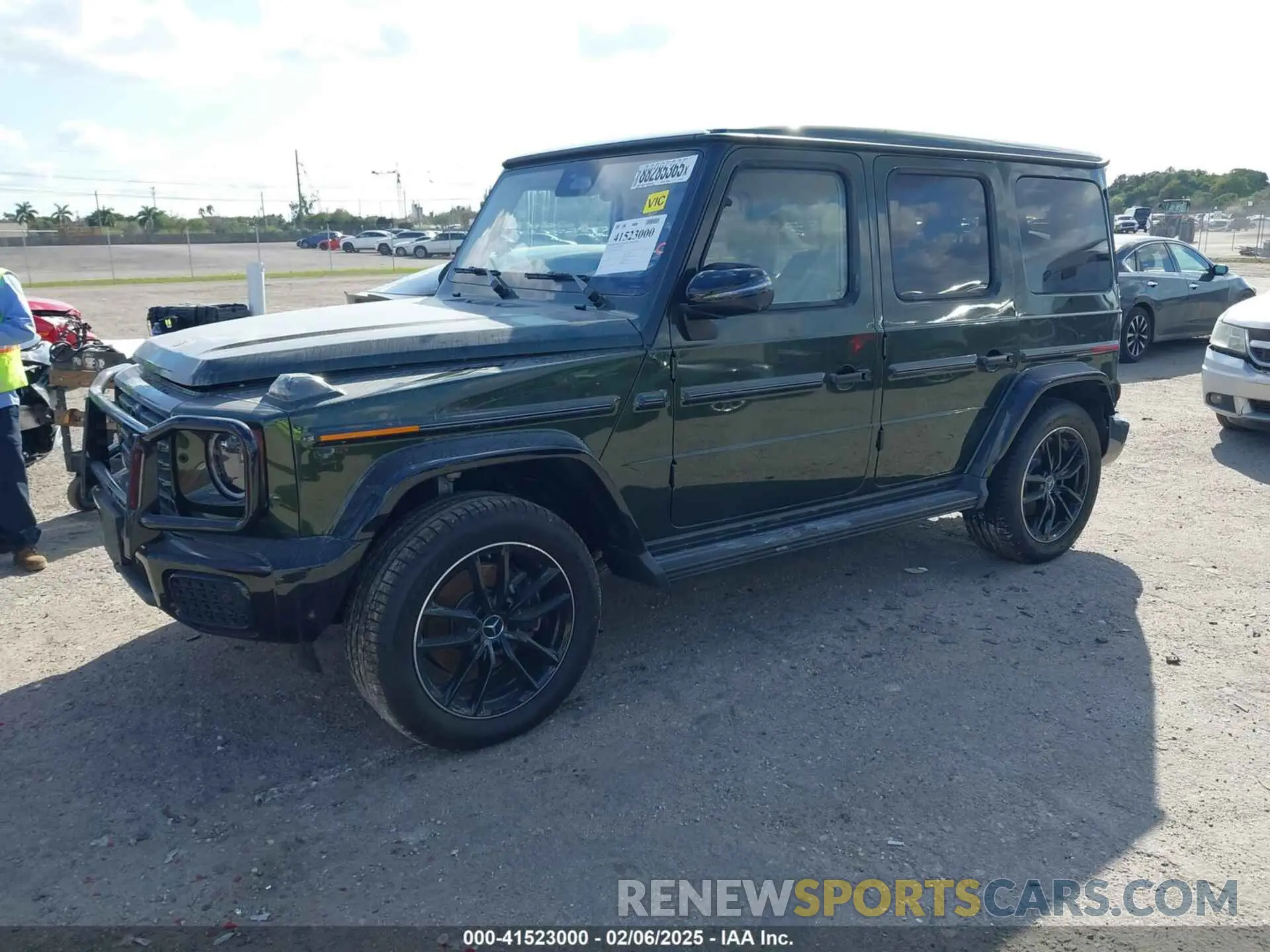 2 Photograph of a damaged car W1NWH1ABXSX001782 MERCEDES-BENZ G 550 2025