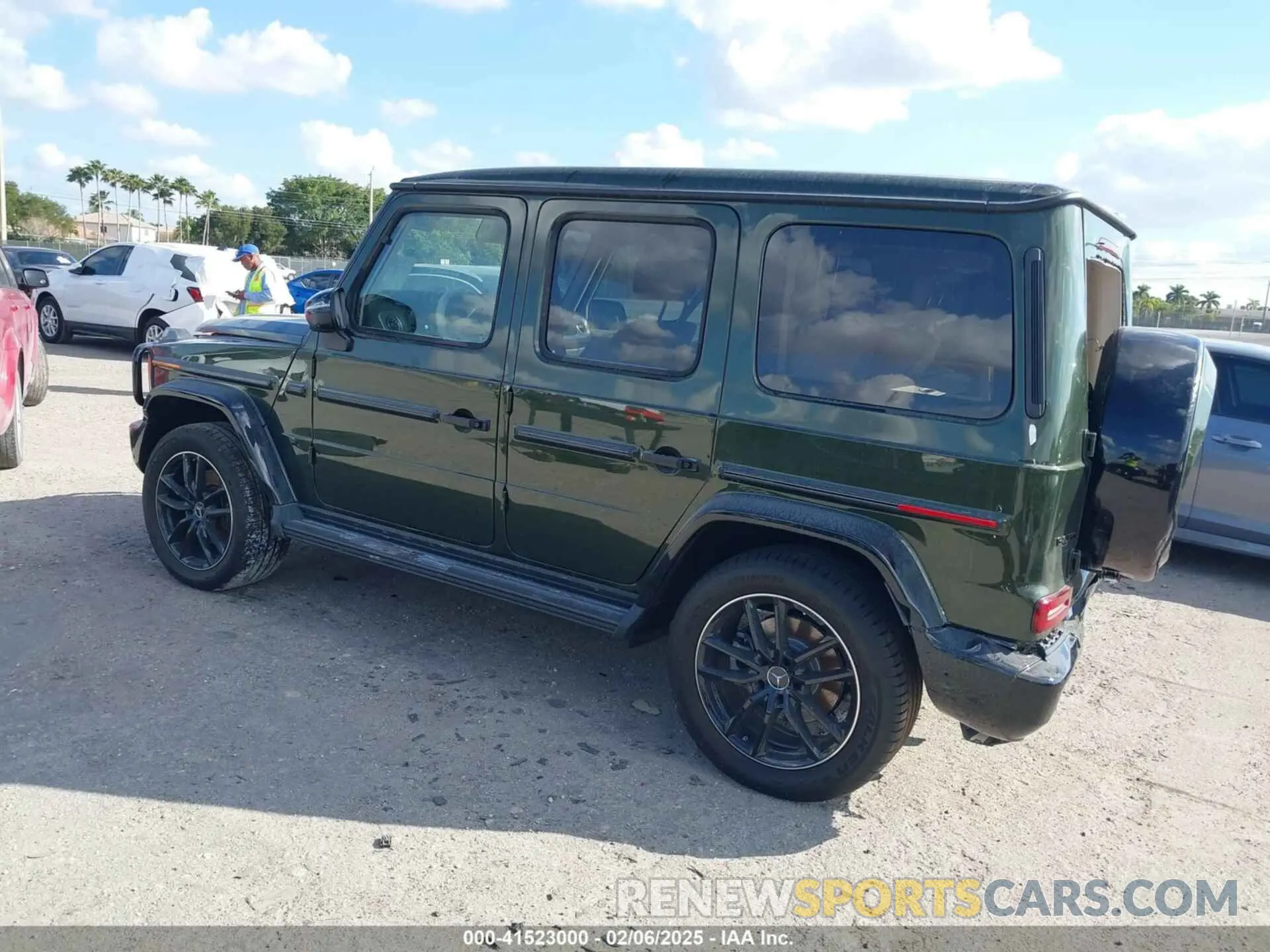 3 Photograph of a damaged car W1NWH1ABXSX001782 MERCEDES-BENZ G 550 2025