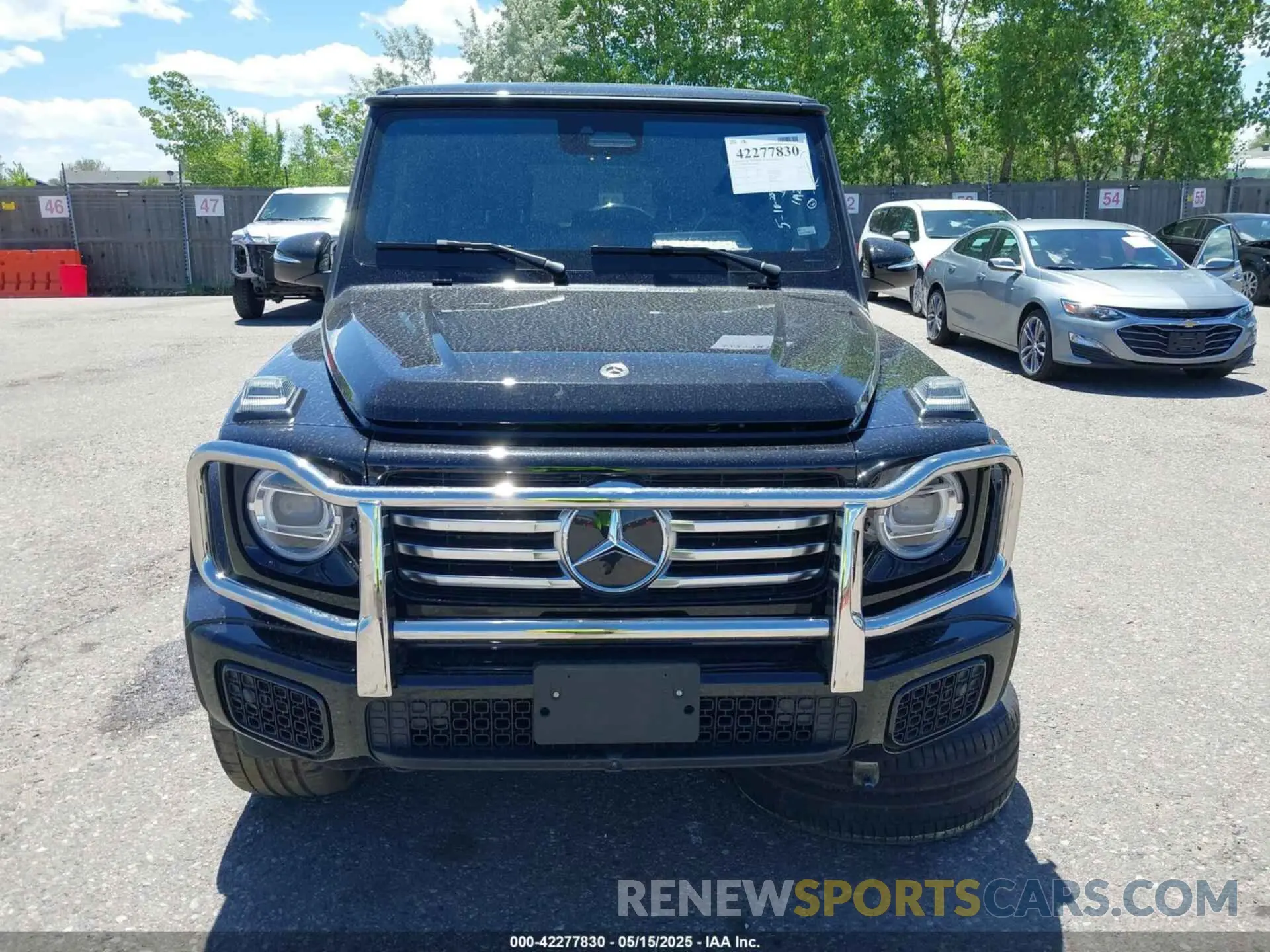 12 Photograph of a damaged car W1NWH1ABXSX040811 MERCEDES-BENZ G 550 2025