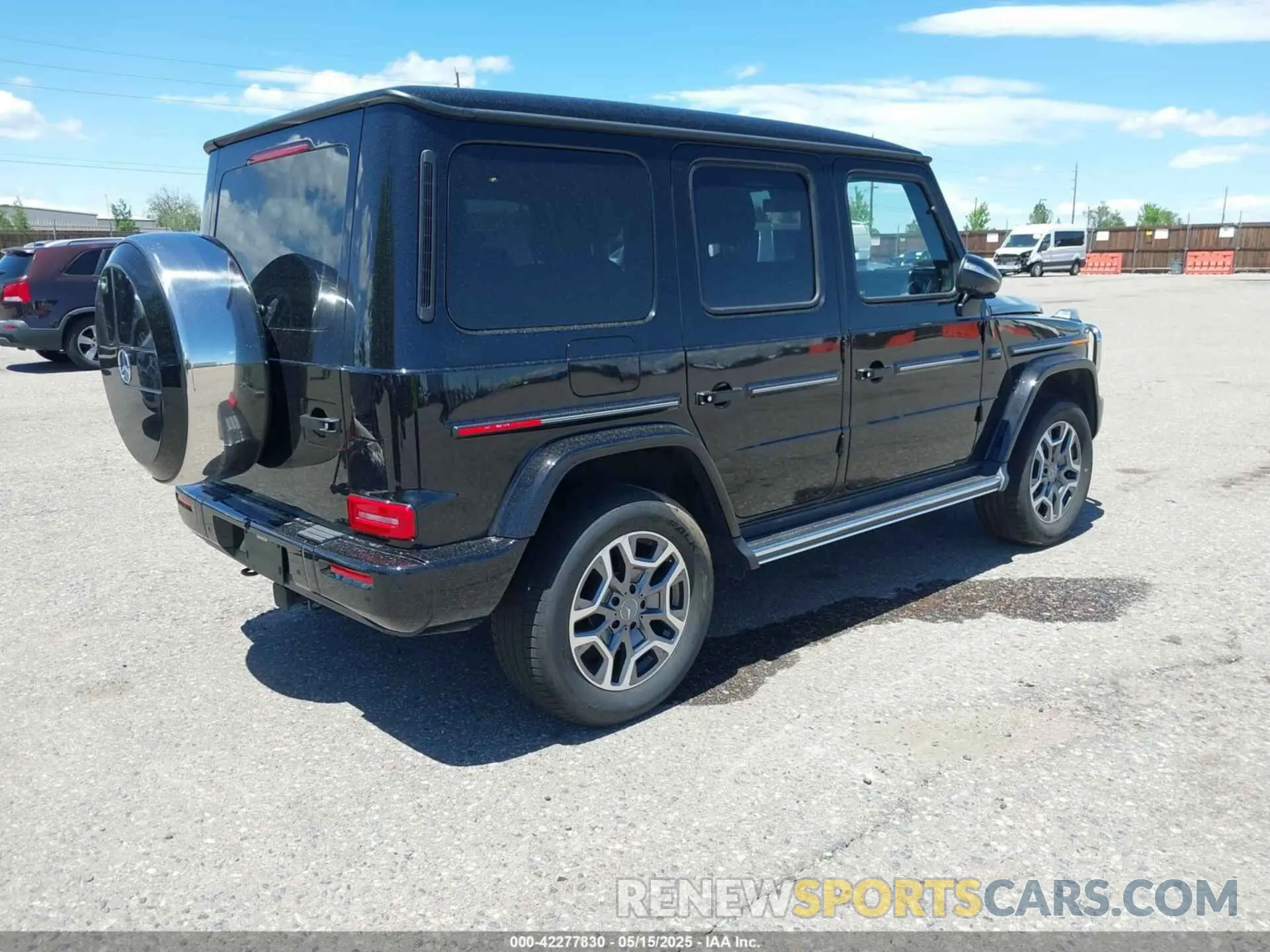4 Photograph of a damaged car W1NWH1ABXSX040811 MERCEDES-BENZ G 550 2025